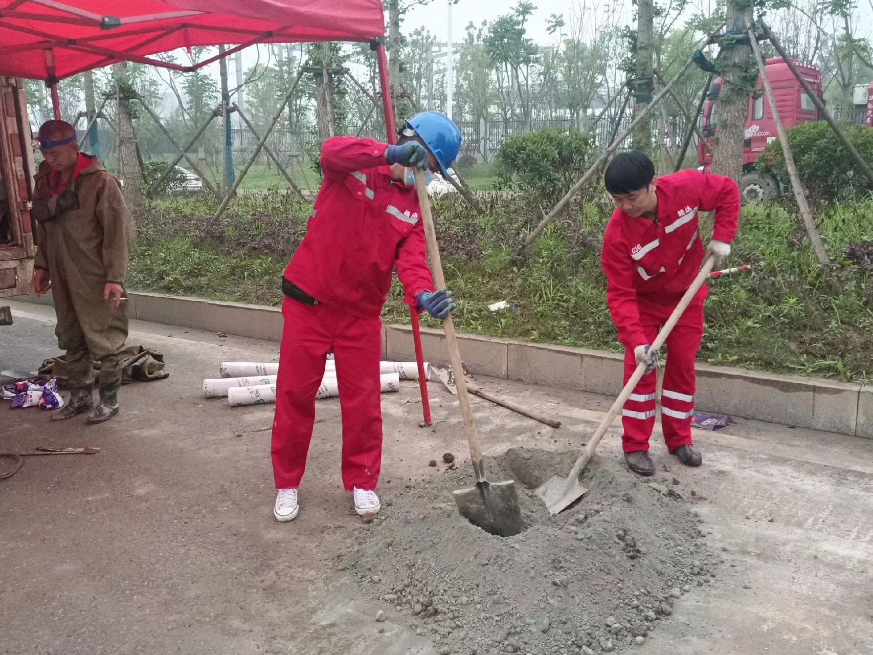 东区管道疏通哪家好】及时进行市政管道清淤